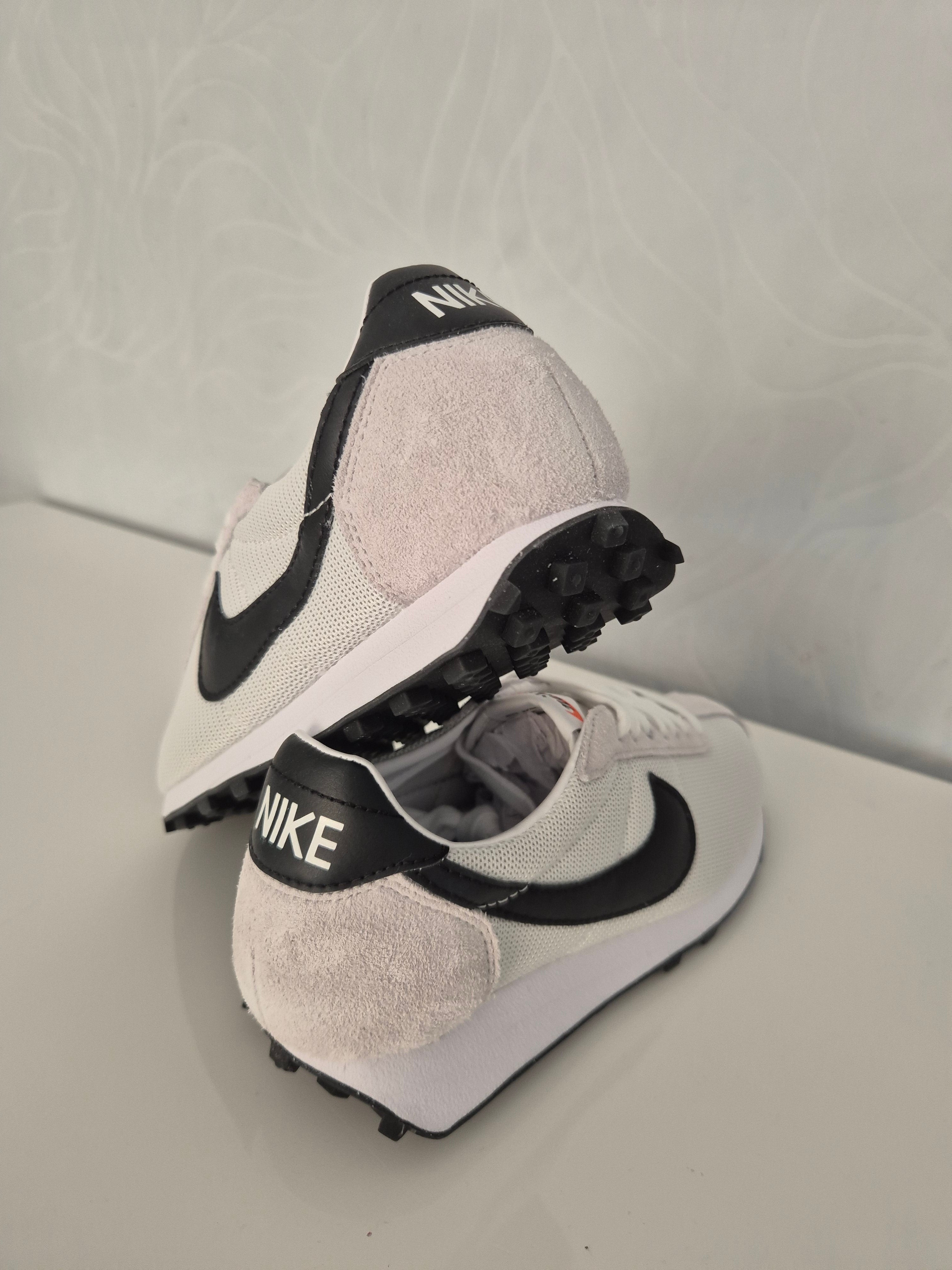 (Neue) NIKE Damen Low-Top-Sneaker Damen Retro Turnschuhe mit Echtleder Lauf-Schuhe  Weiß/Grau 37 1/2