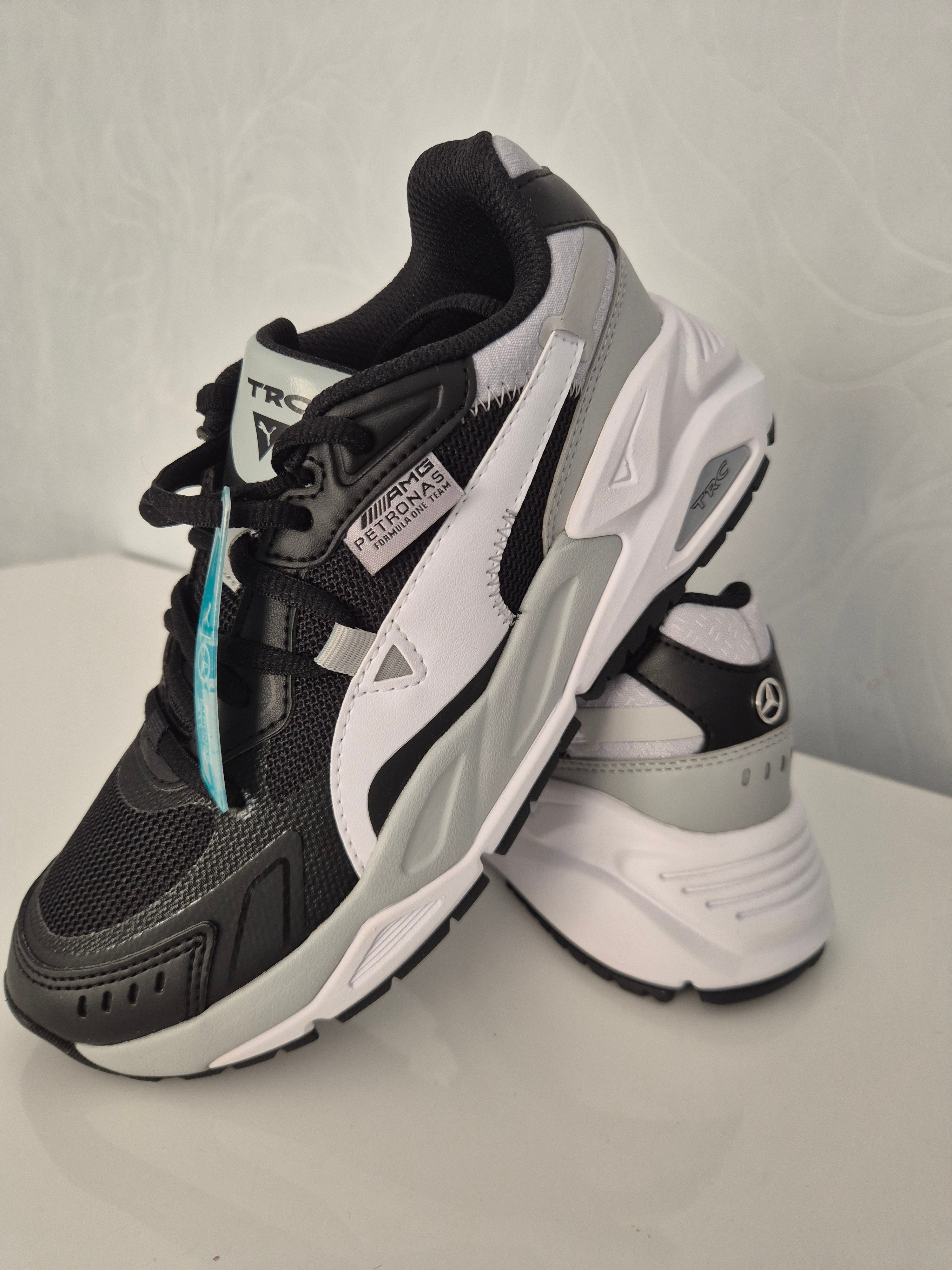 (Neue) PUMA X Mercedes Mira Petronas  Damen Freizeit-Sneaker Alltags-Turnschuhe Schnür-Schuhe chwarz/Weiß/Grau 35 1/2