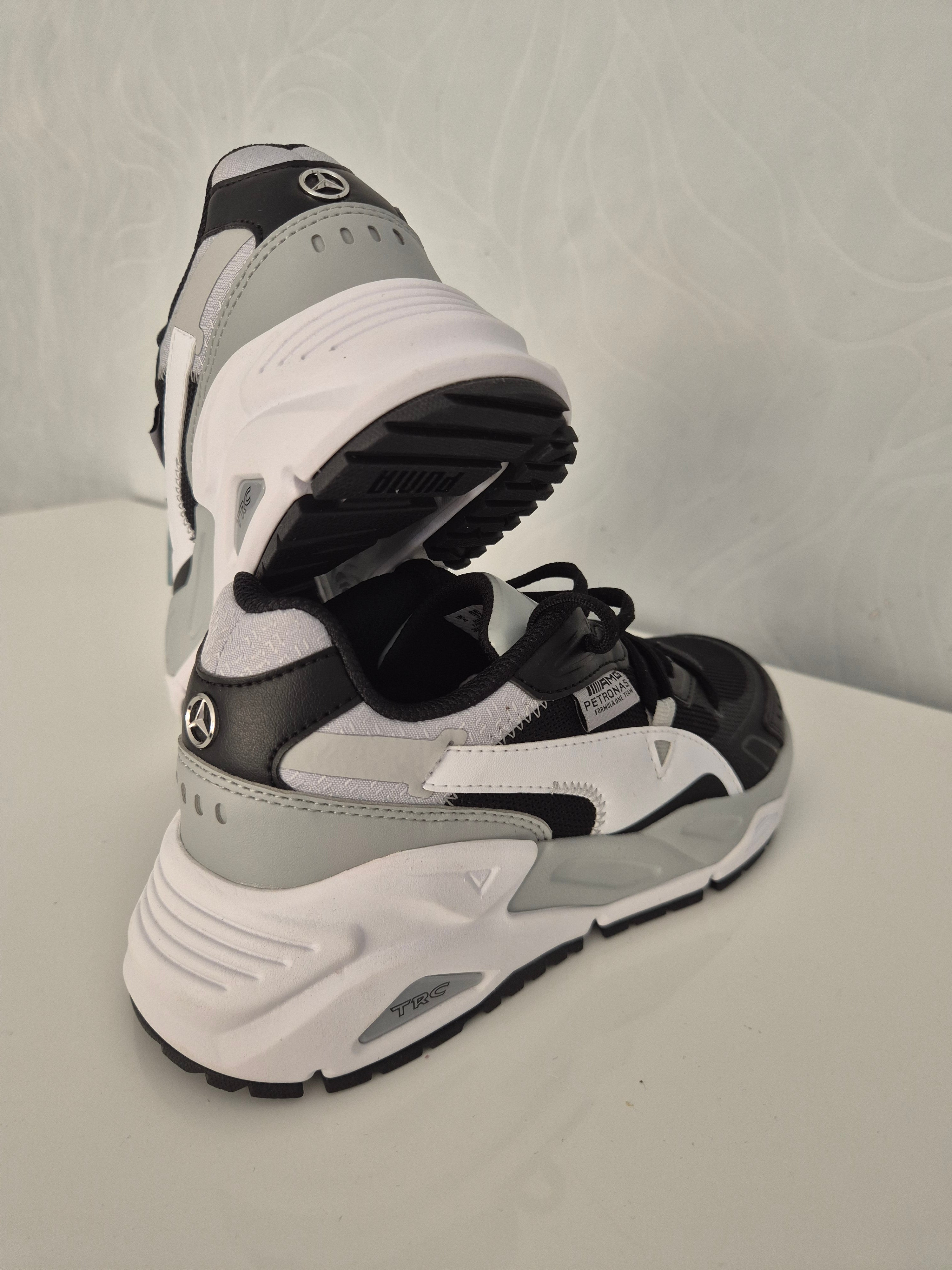(Neue) PUMA X Mercedes Mira Petronas  Damen Freizeit-Sneaker Alltags-Turnschuhe Schnür-Schuhe chwarz/Weiß/Grau 35 1/2