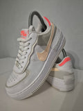 NIKE Air Helle Sportschuhe  Gr.37,5