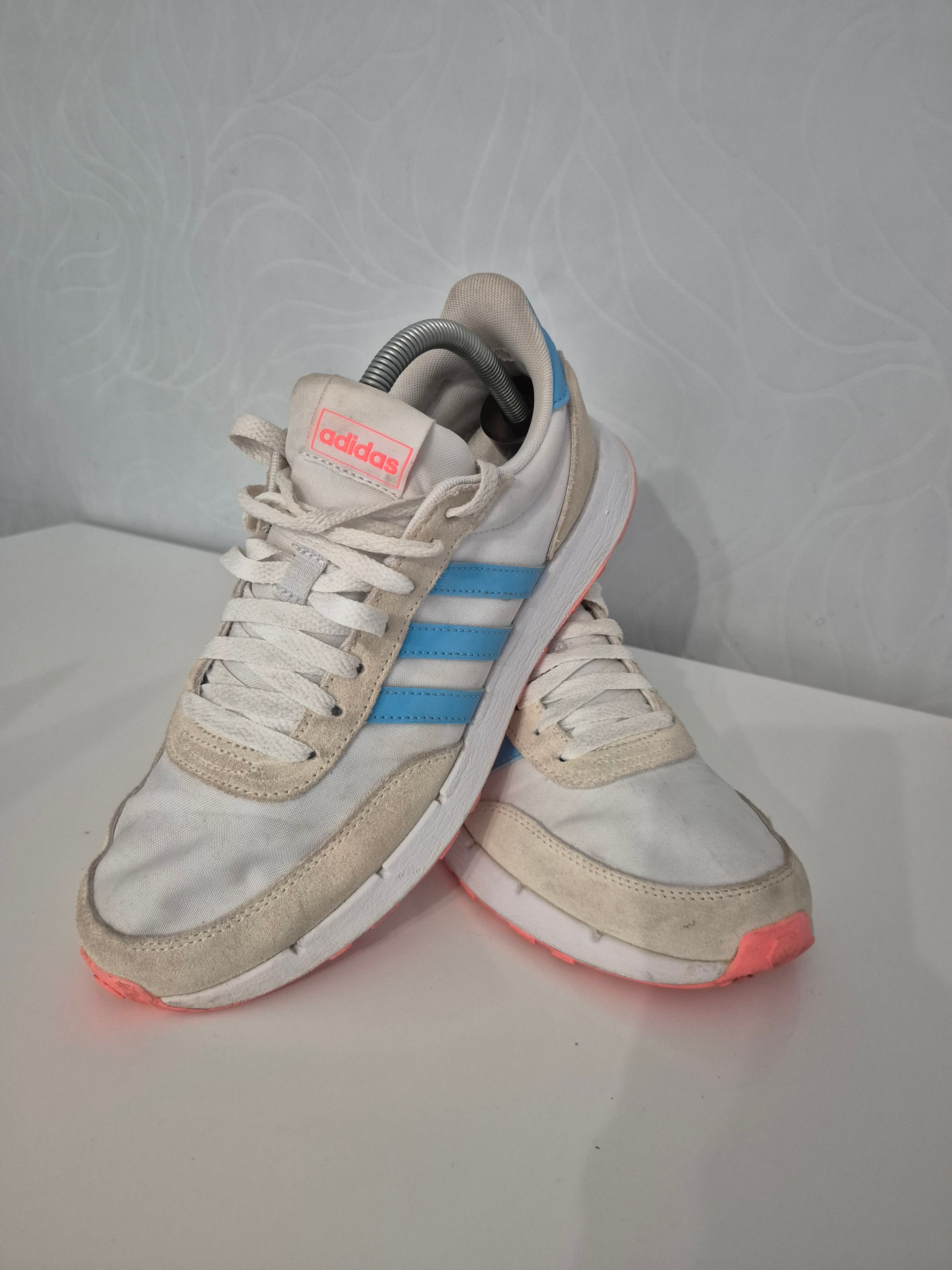 Adidas Run Weiss Gr.41,5